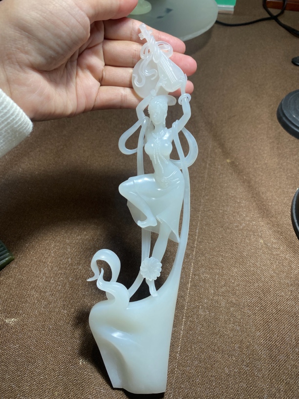 敦煌飞天，和田玉摆件