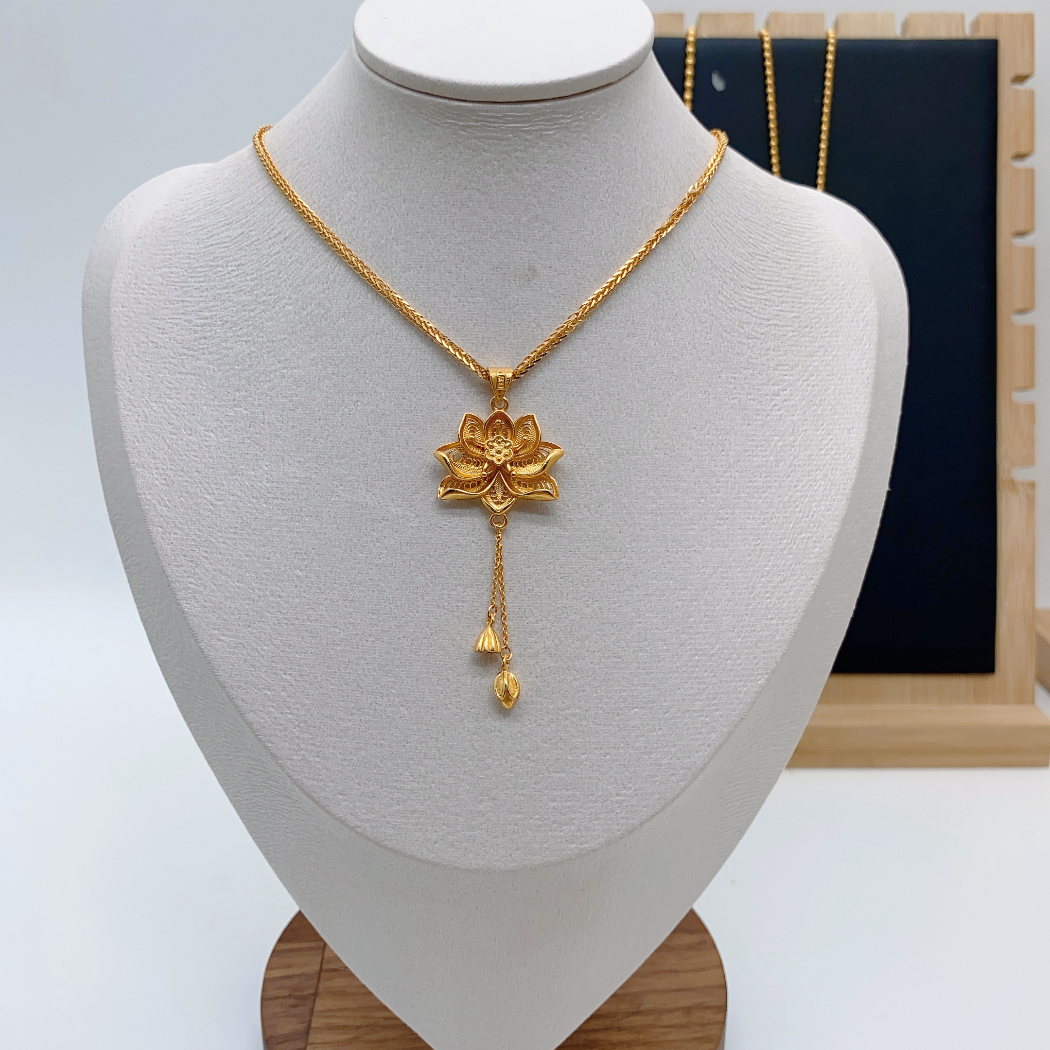 足银银制品 足银吊坠黄色彩银平安锁八宝罗盘两世欢莲花