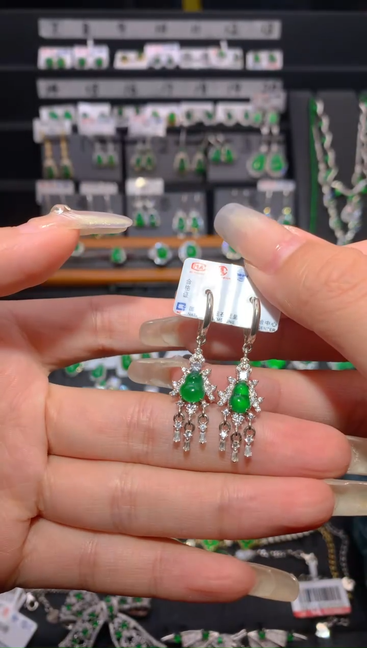 【闪购商品】翡翠耳饰银S925镶嵌葫芦