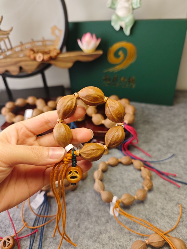 【九月铁核】 1.8*2.7三花小手捻 原生态梅林铁核素串文玩