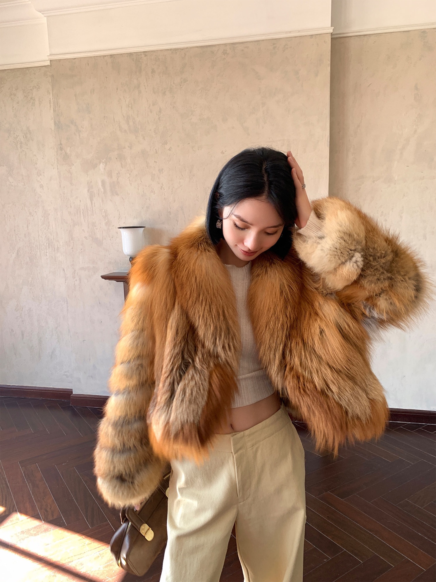 女款狐狸毛毛外套气质网红洋气轻奢时尚设计师秋冬冬季短款百搭