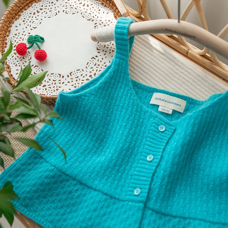 Anikaka秋冬新款女宝宝纯山羊绒背心裙儿童针织吊带开衫外穿8110