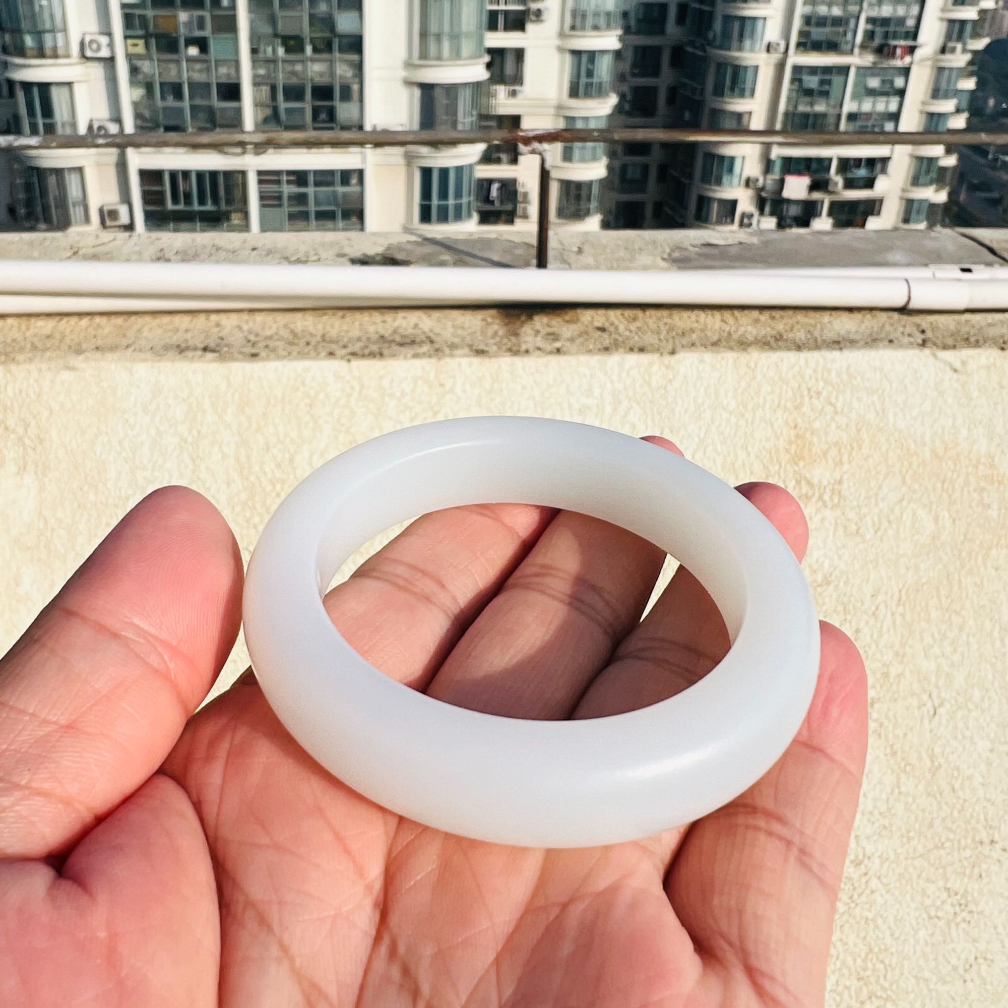 夏秋珠宝52.6mm天然新疆和田玉山料白玉手镯宽条厚装唯美羊脂白玉