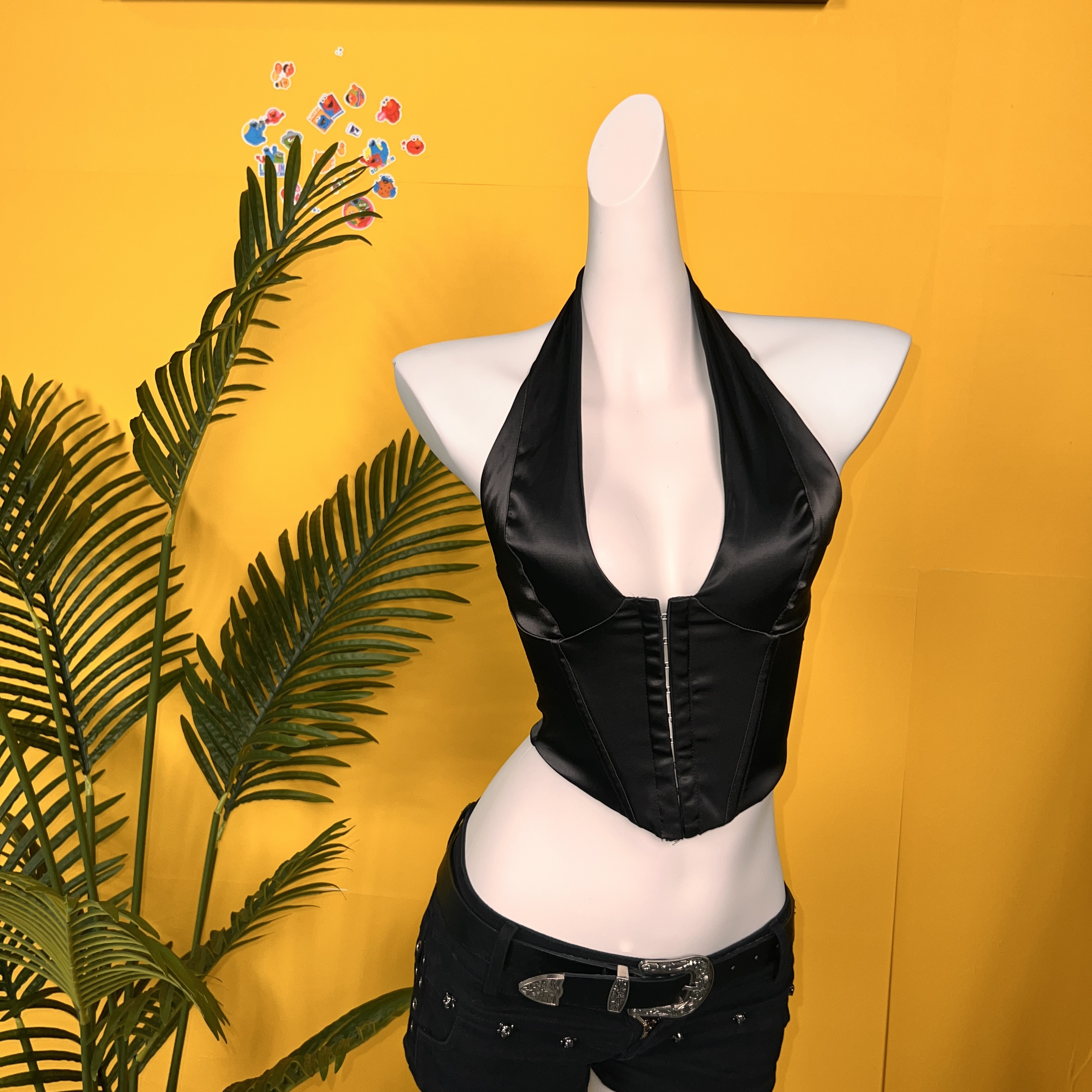 「交叉吊带缎面挂脖款」半杯南半球Under boob整款链接