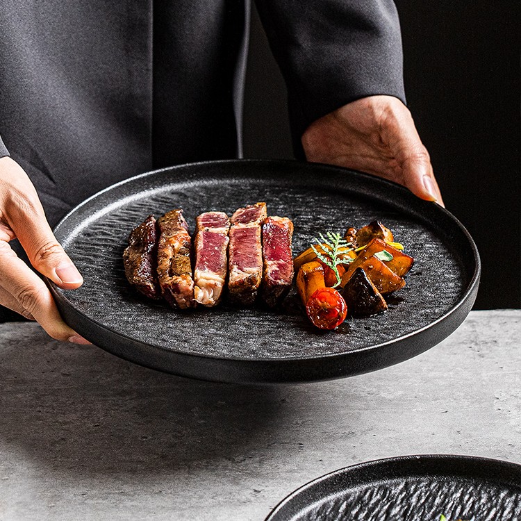 九十二英寸中式餐具黑白高级磨砂餐盘西餐盘陶瓷盘子创意牛排盘