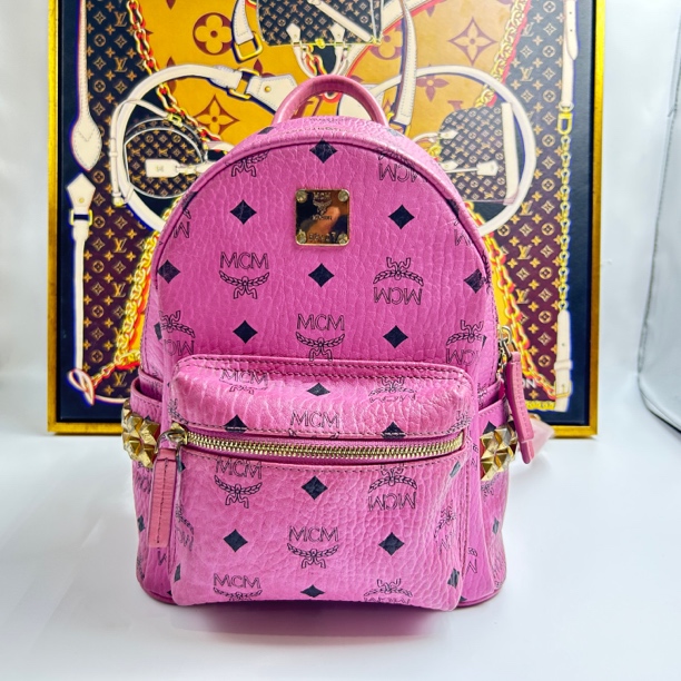 95新 MCM 双肩包 尺寸：25x20x10 【中古精选】8361713