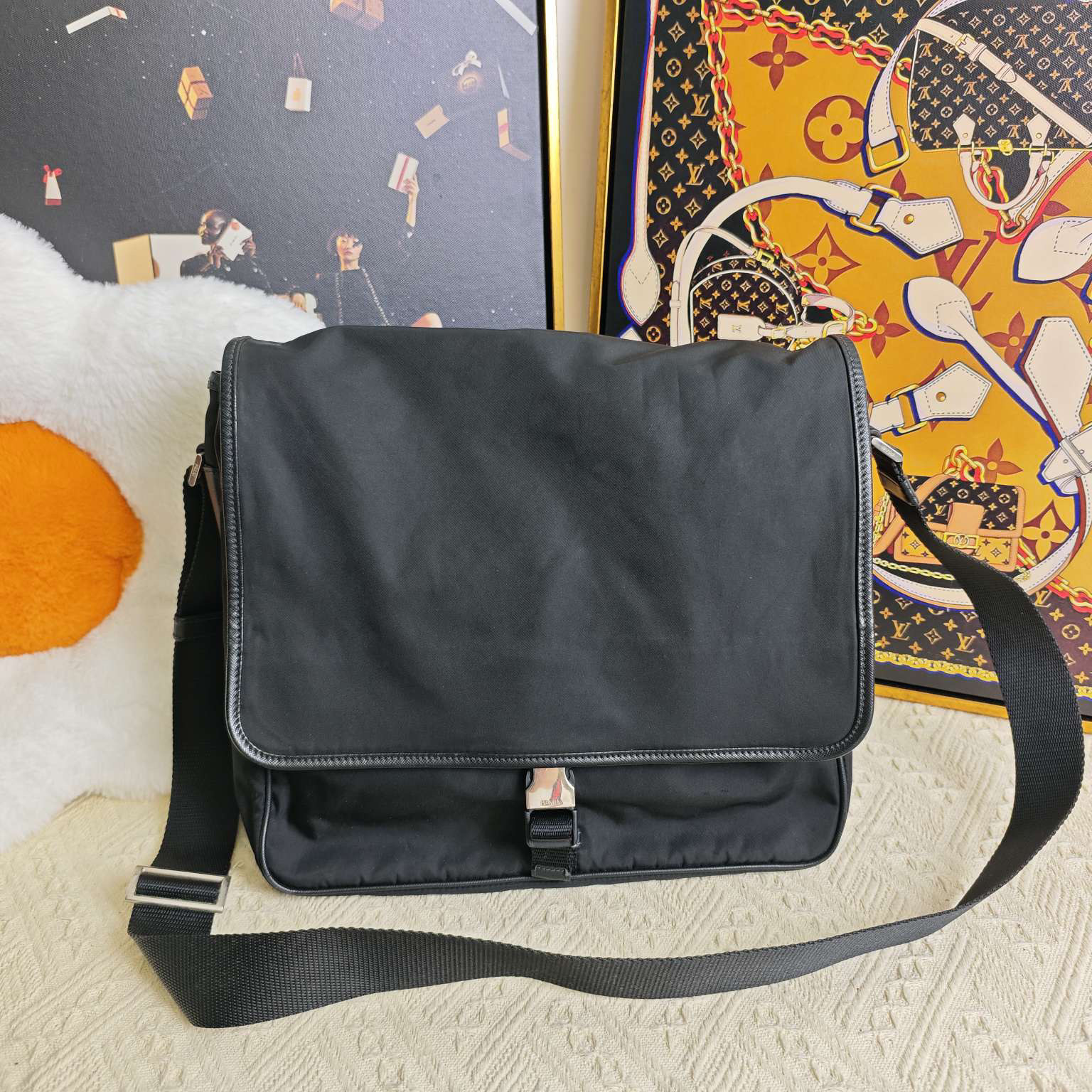 95新 Prada/普拉达 prada单肩包 尺寸：30x28x11编码: 9531765