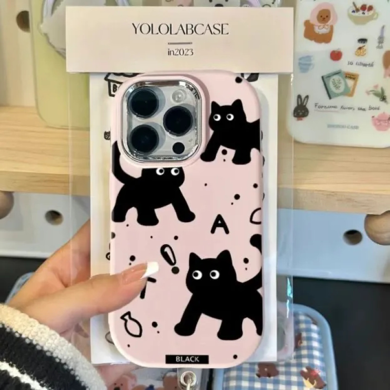 潮款三只黑猫苹果15手机壳iPhone13/11全包式14PRO软壳防摔女性XS