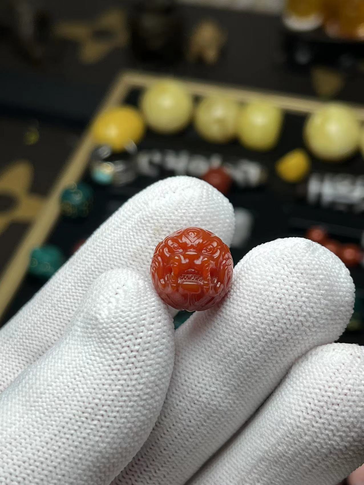 保柿子红玛瑙手工雕刻兽珠14m