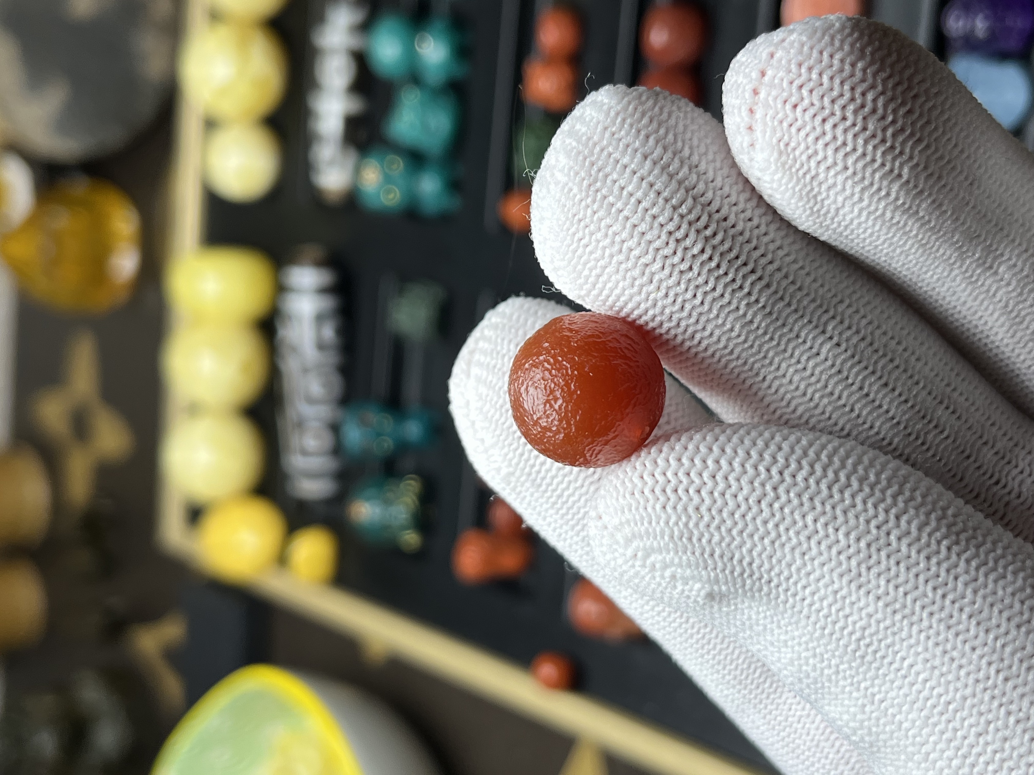 老甘南玛瑙直径13.8-14左右，多样性发一颗