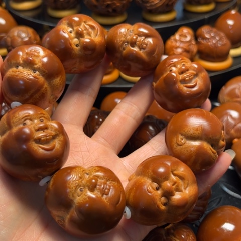 橄榄核核雕娃****3直播间222