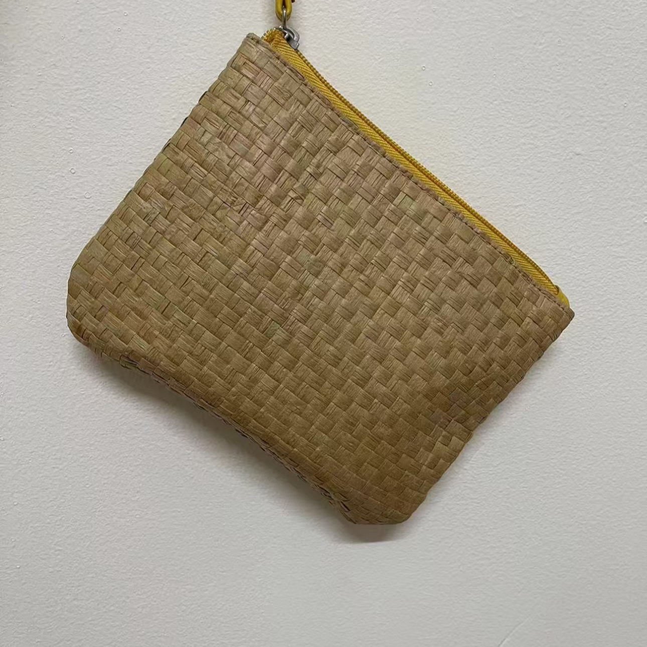 发2个[20*16]拉菲草收纳袋