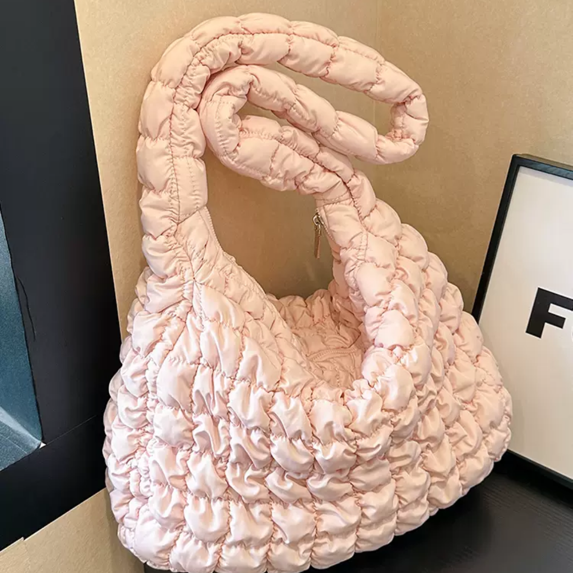 322漂亮的小众百搭腋下夏季沙滩包包