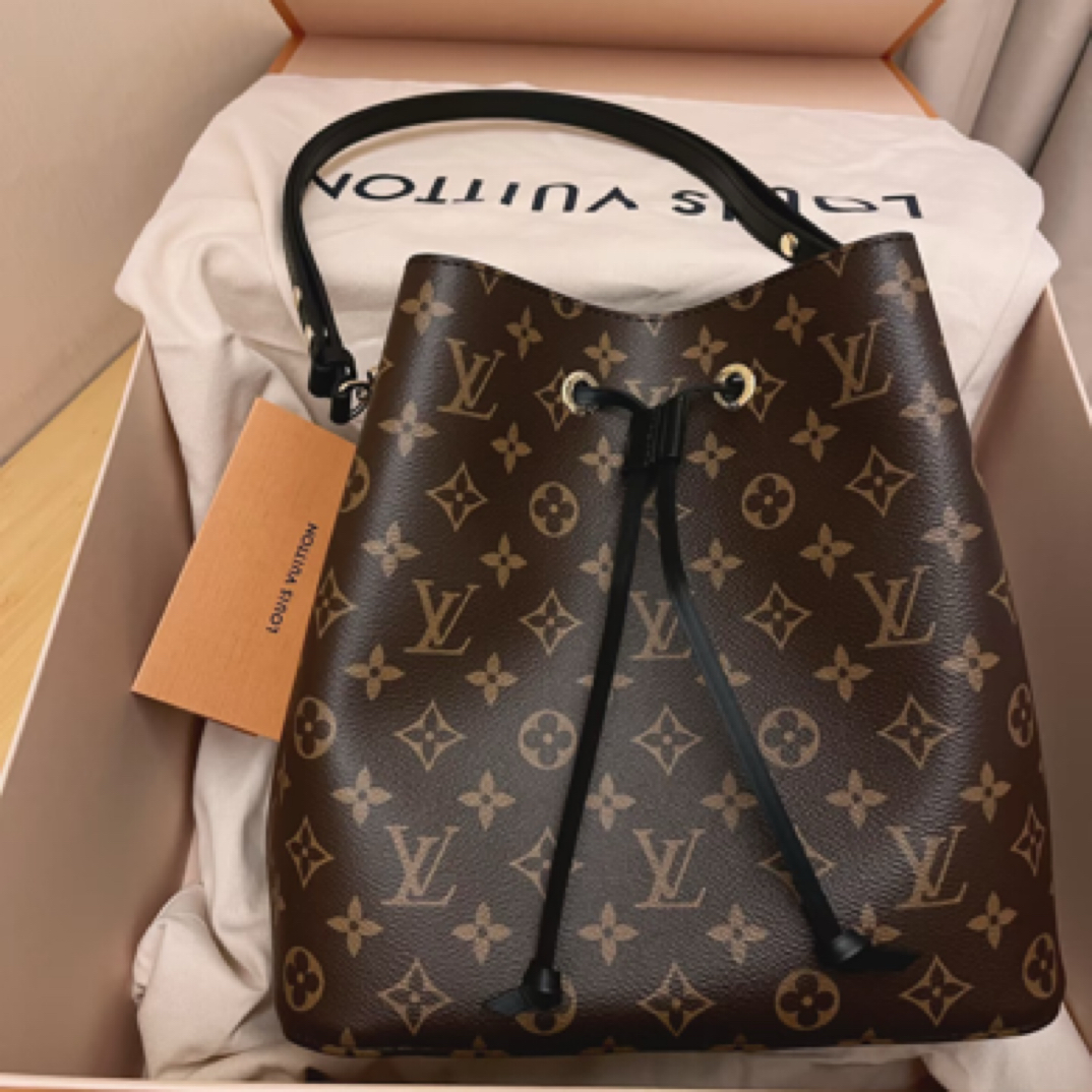 95新 LouisVuitton/路易威登 茉上/黑色拼老花水桶包