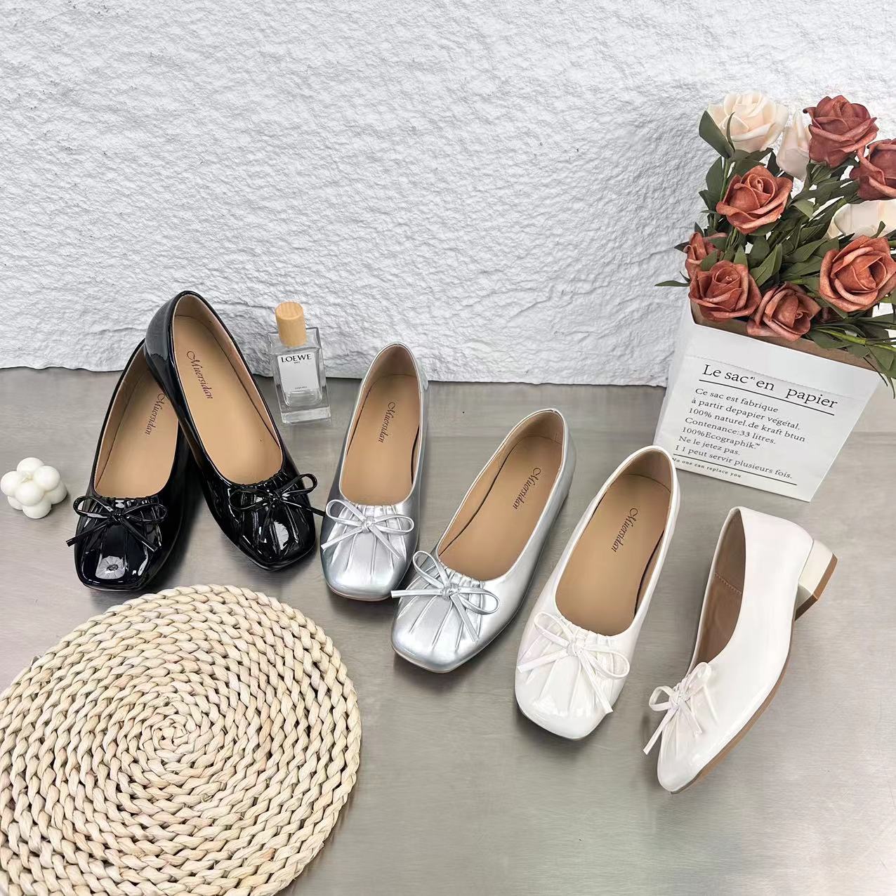 春夏季新品经典时尚百搭休闲单鞋女软底低跟冷粘工艺7016