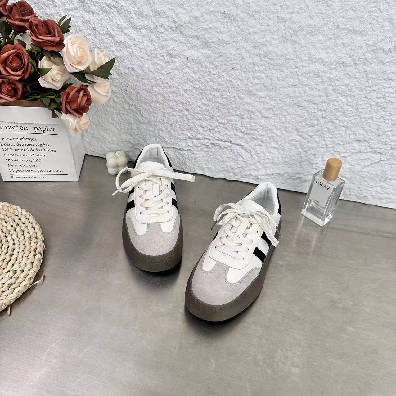 春夏季新品经典时尚百搭休闲德训女鞋厚底软底冷粘工艺9909