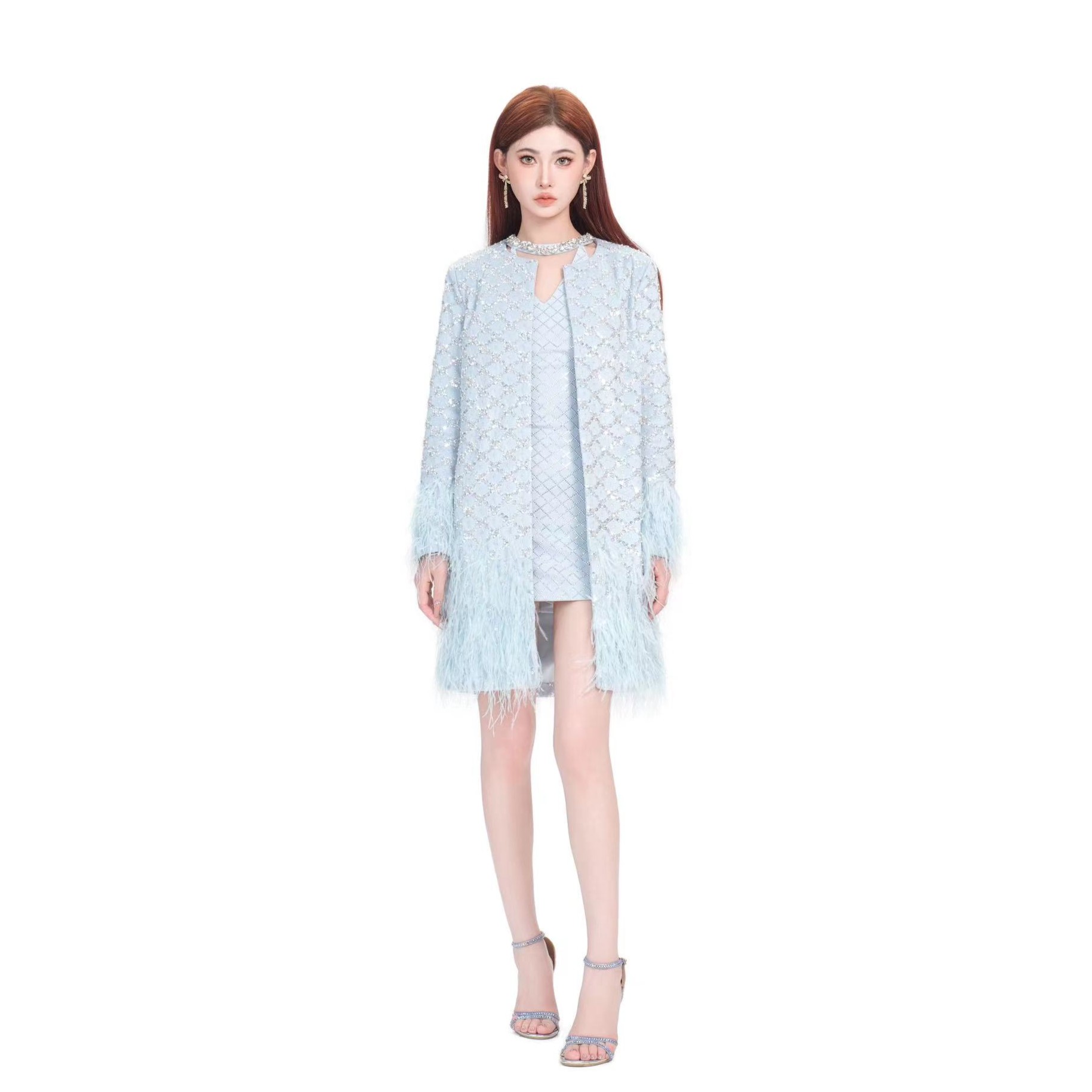 WARDROBES BY CHEN奢华璀璨天蓝绣珠⽚⽻⽑外套大衣DY23AW1068
