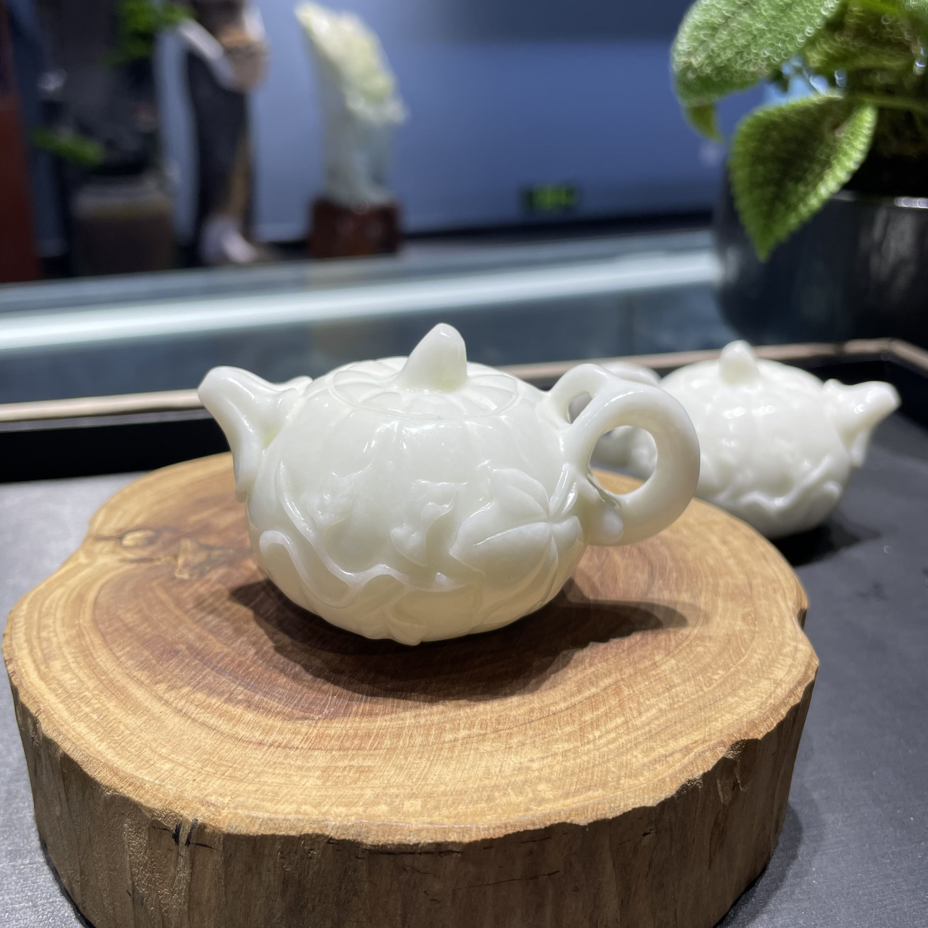 蓝田玉小把壶手把件小摆件