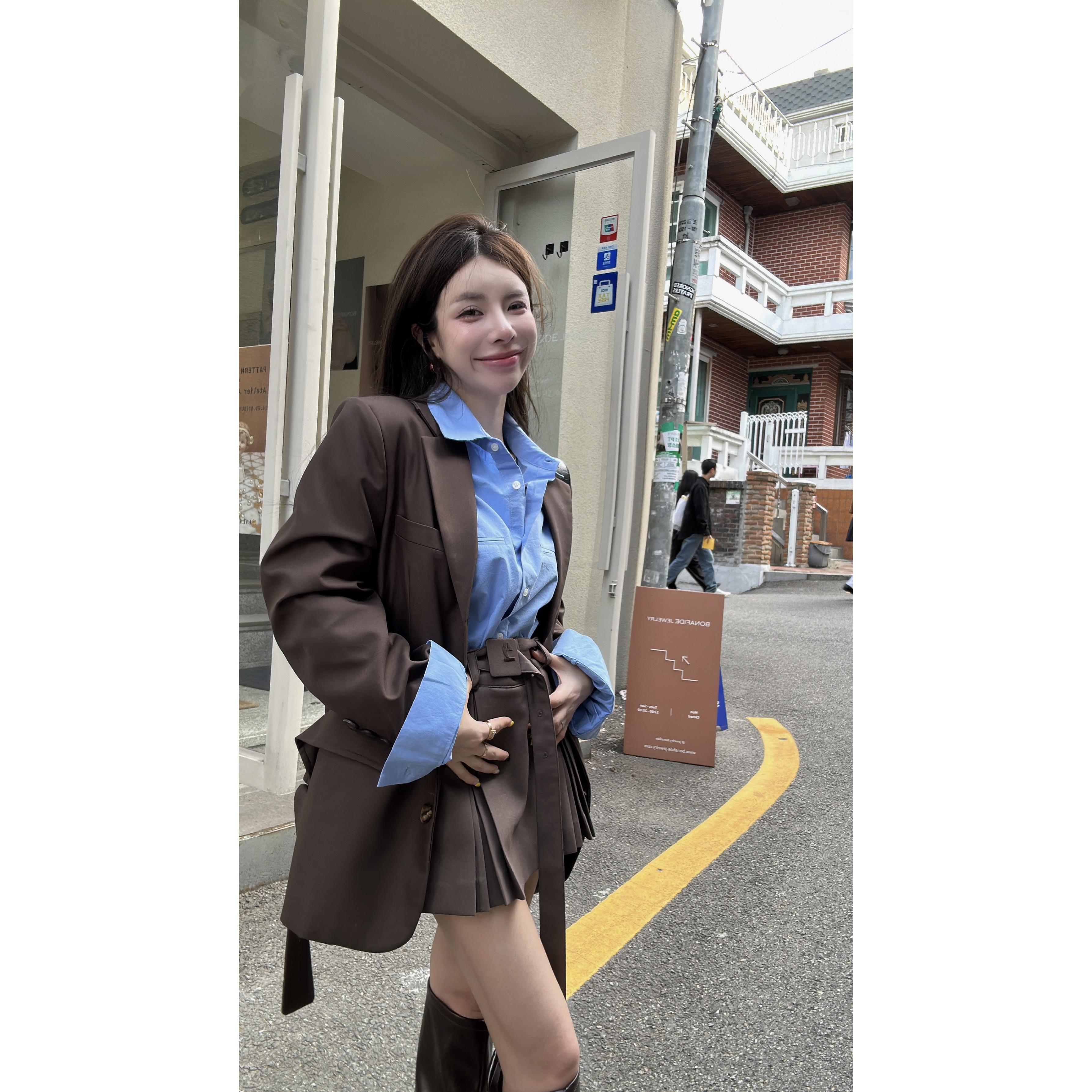 【HuiHui】韩国东大门复古翻领西装外套半身裤裙套装两件套（A982）