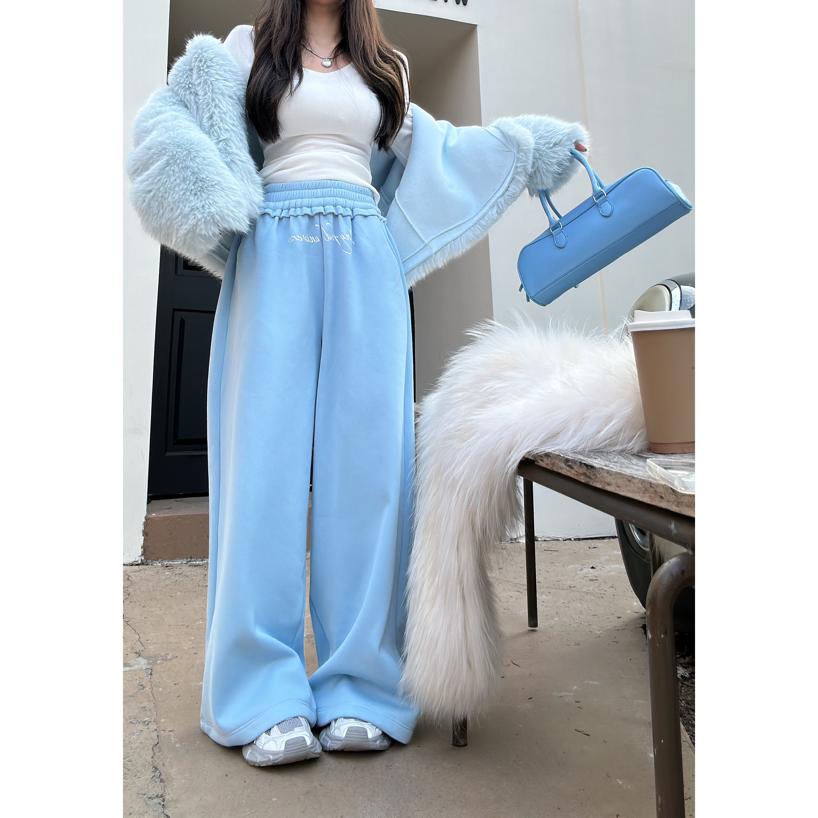 【HuiHui】韩国东大门加绒时尚宽松百搭字母印花直筒休闲裤（A1306)