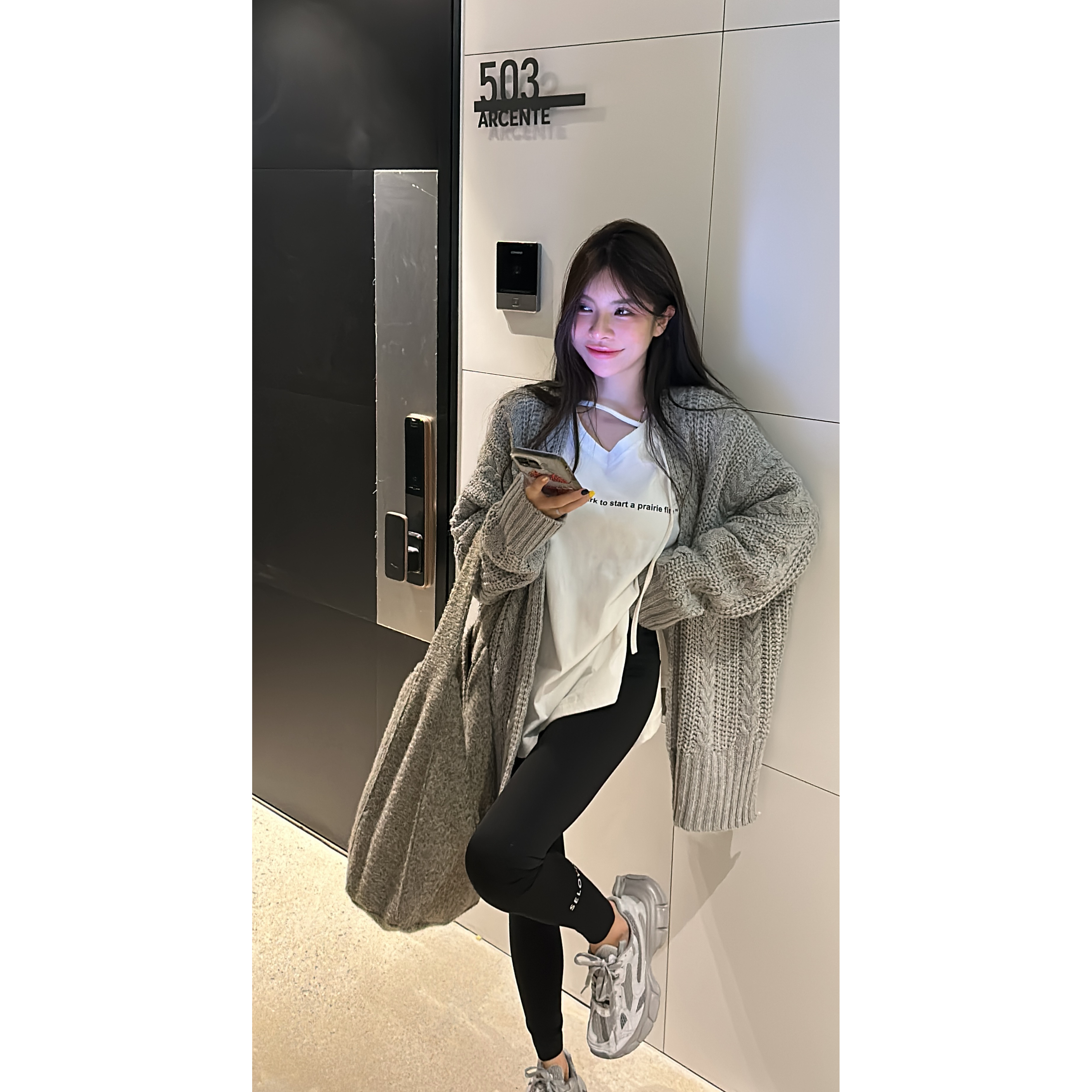 【HuiHui】东大门新款中长款针织开衫长袖慵懒麻花毛衣外套（A969)