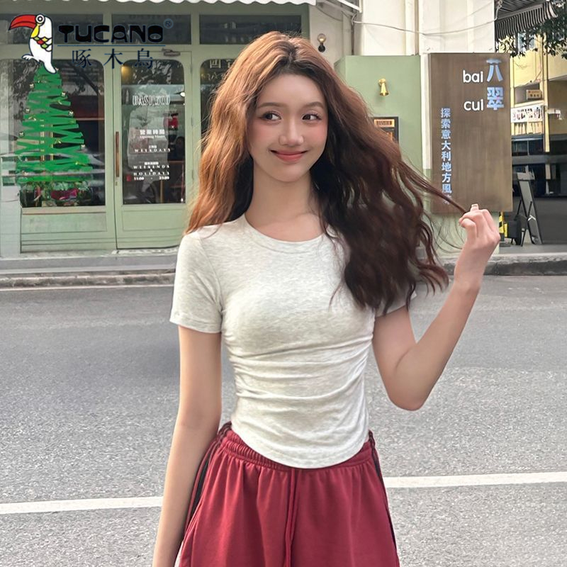 啄木鸟小圆领褶皱正肩短袖T恤女春夏季修身显瘦新款设计打底上衣