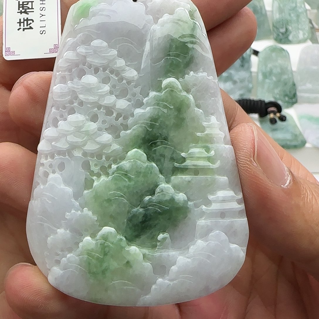 翡翠颈饰未镶嵌翡翠