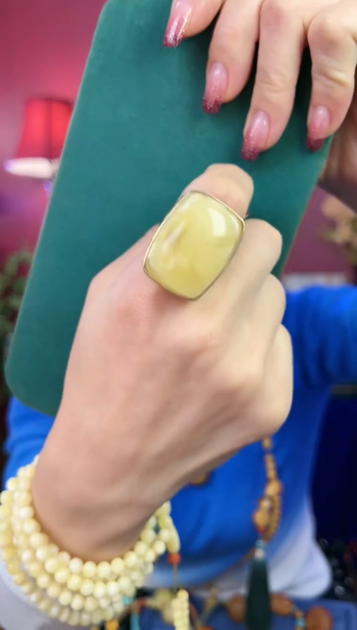 【闪购商品】蜜蜡颈饰未镶嵌戒指