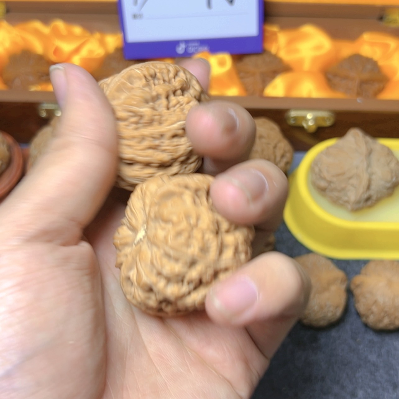 【闪购商品】文玩核桃吊坠一**点
