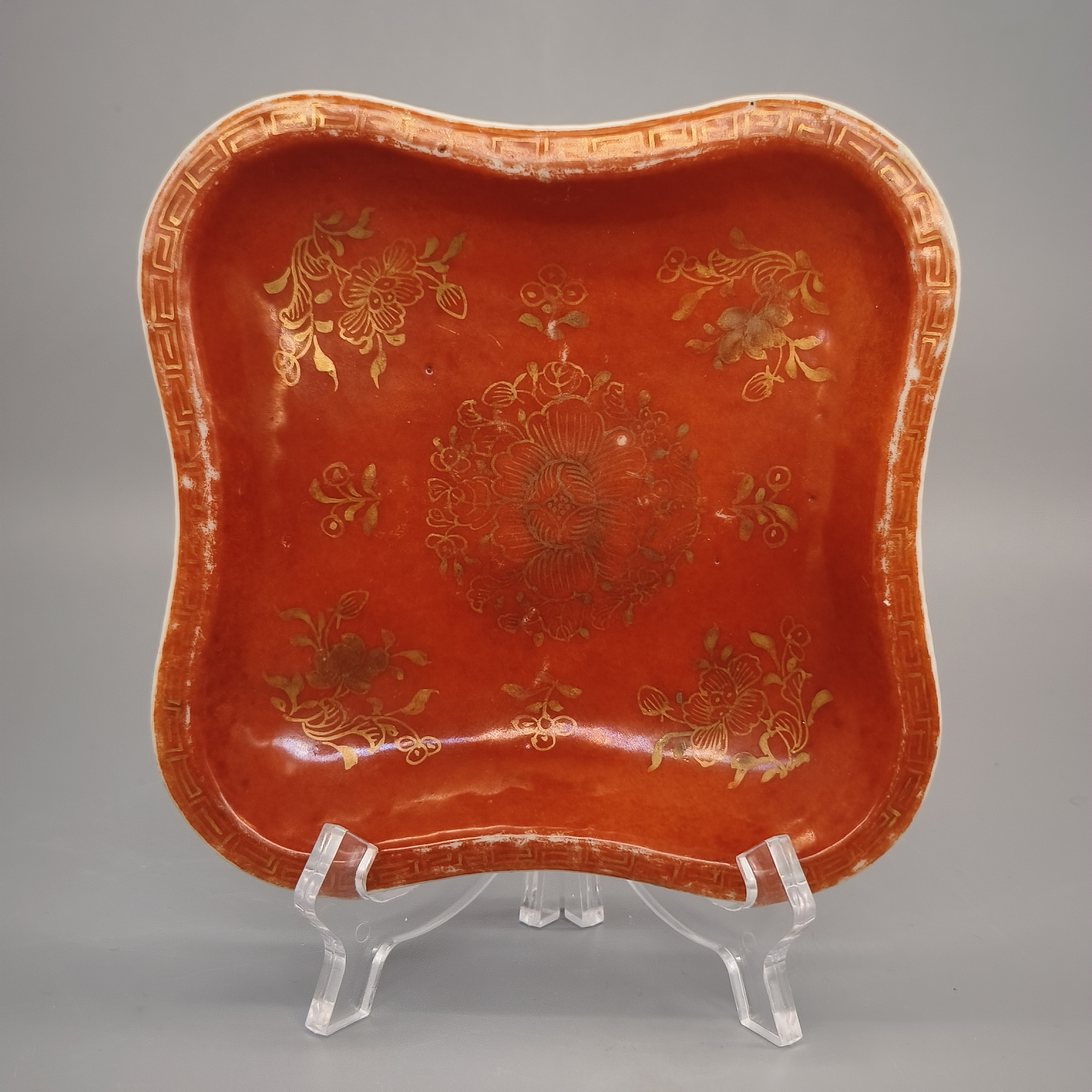 62411110*清中期珊瑚红釉描金花卉纹方盘/瓷器六