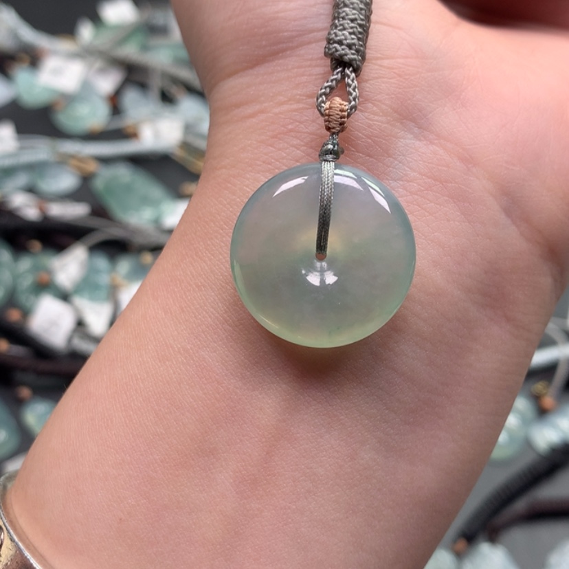 【闪购商品】翡翠颈饰未镶嵌