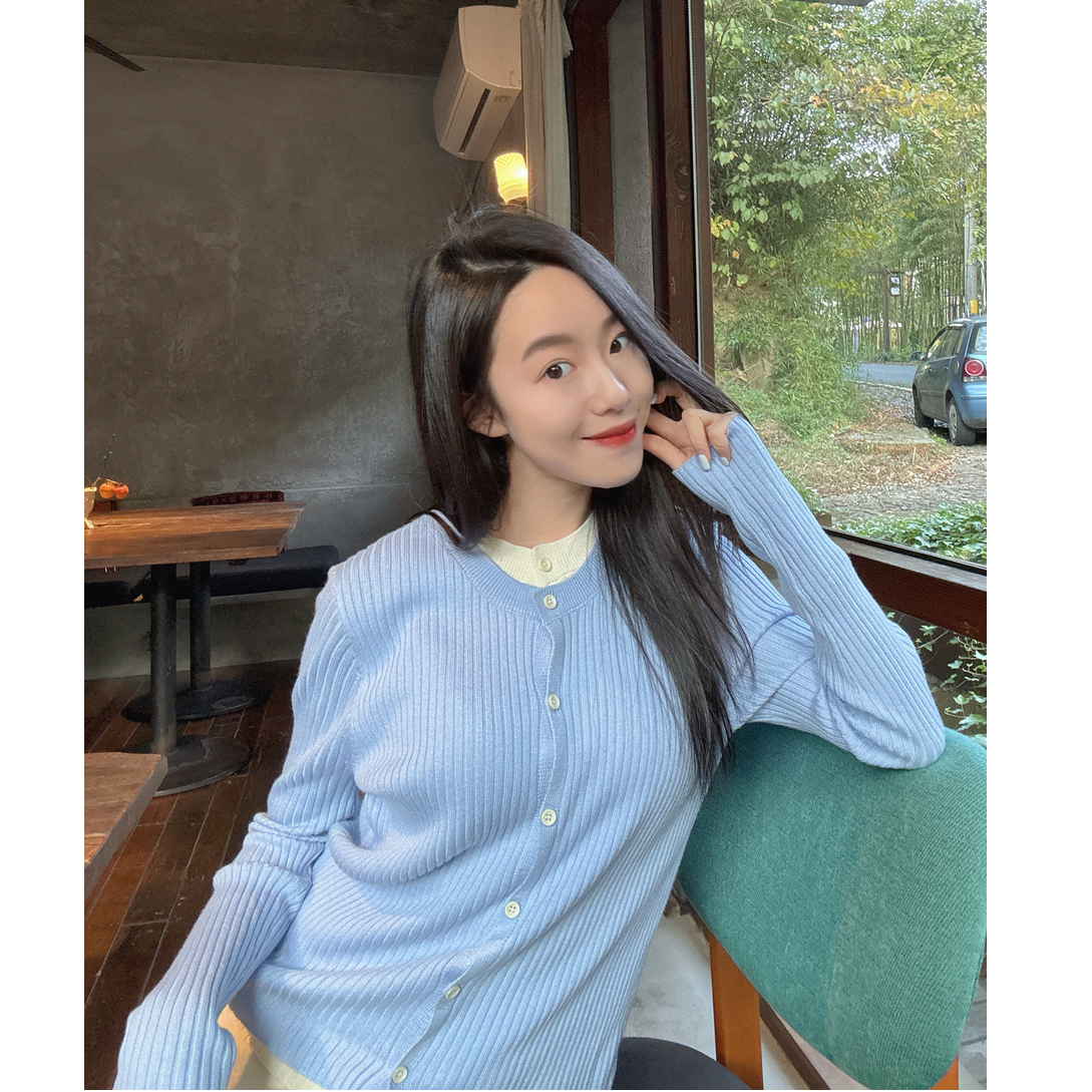 伙伴伙伴FellowFellow秋冬软绵绵圆领假两件设计感毛衣开衫