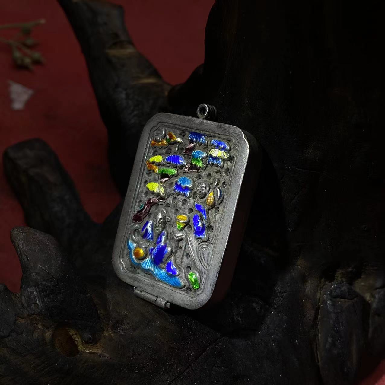 吊坠925银 老银烧蓝工艺錾刻人物民族风百搭银饰手工素款香囊吊坠