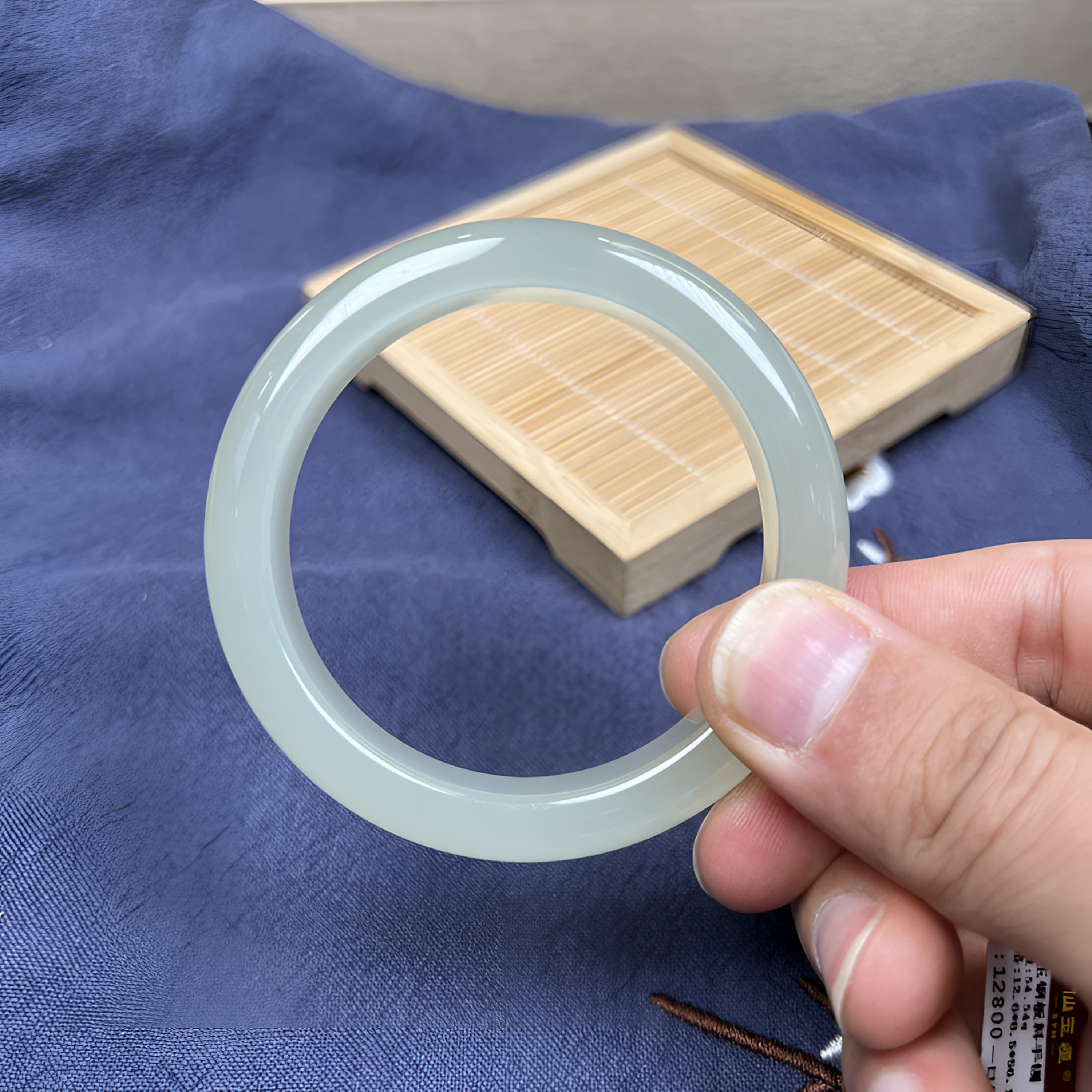 【天然和田玉】山流水高冰起胶起荧光 美人镯 时尚高端精致