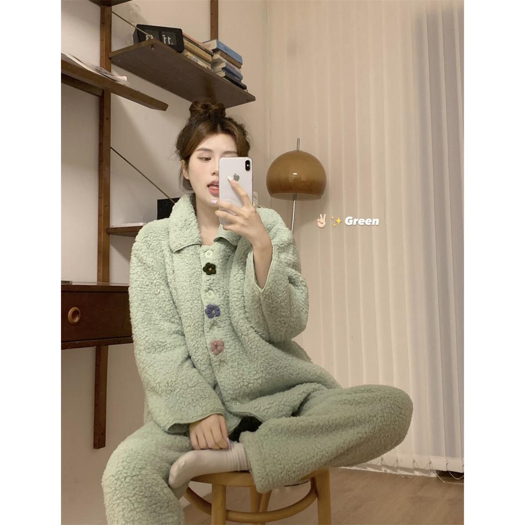 珊瑚绒睡衣女款秋冬季加厚加绒羊羔绒简约甜美花朵套装保暖家居服
