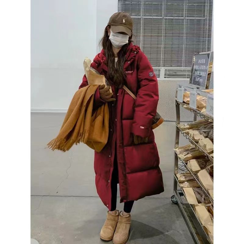 2023高级感红色羽绒服女冬季2023新款韩版长款过膝羽绒服反季加