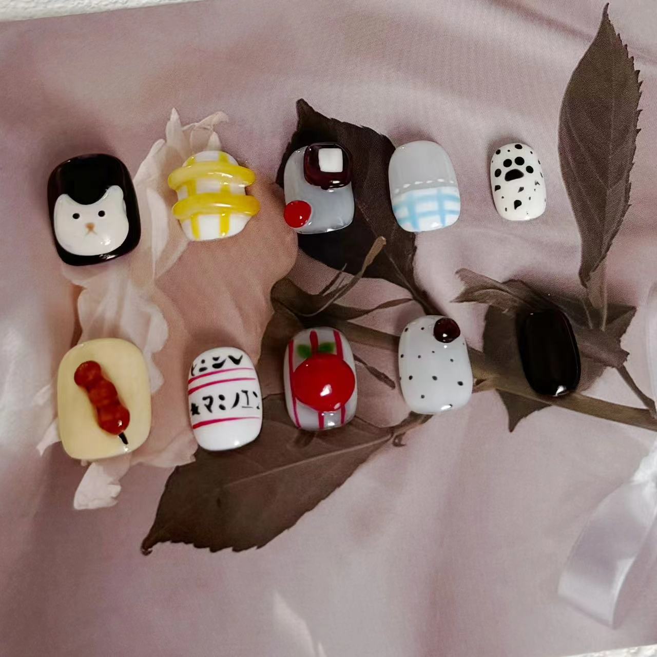 【芷间】可爱猫咪糖葫芦纯手工穿戴美甲可拆卸穿戴甲片指甲贴