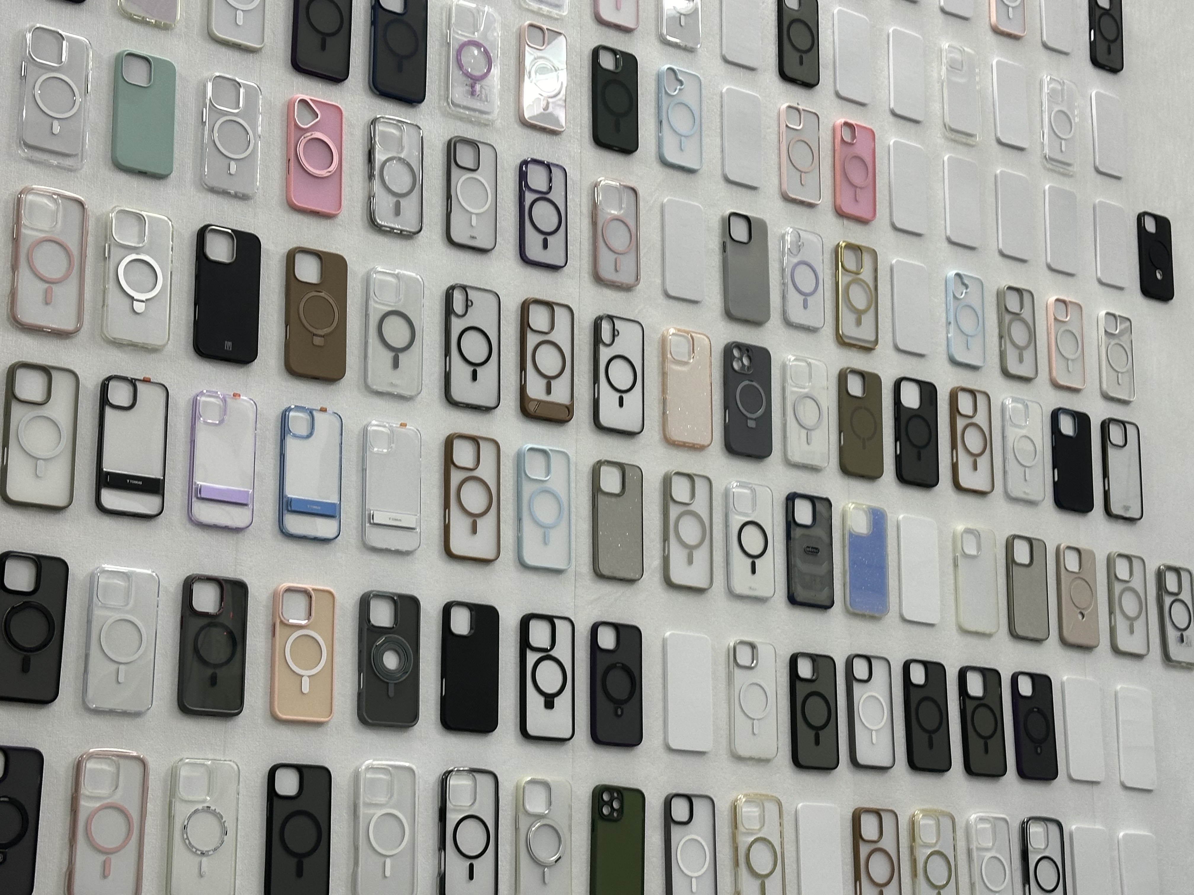 一组大品牌苹果手机壳iPhone16promax透明17pm