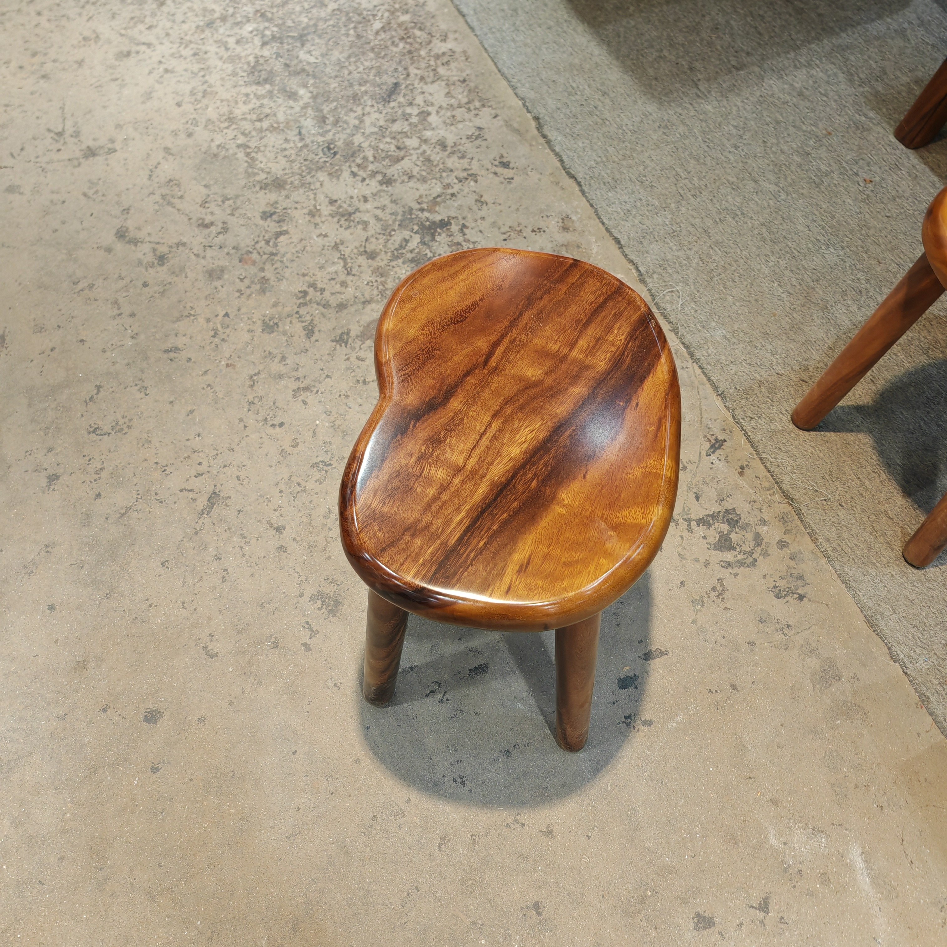 林千叶实木凳子随行凳芒果凳茶桌椅凳