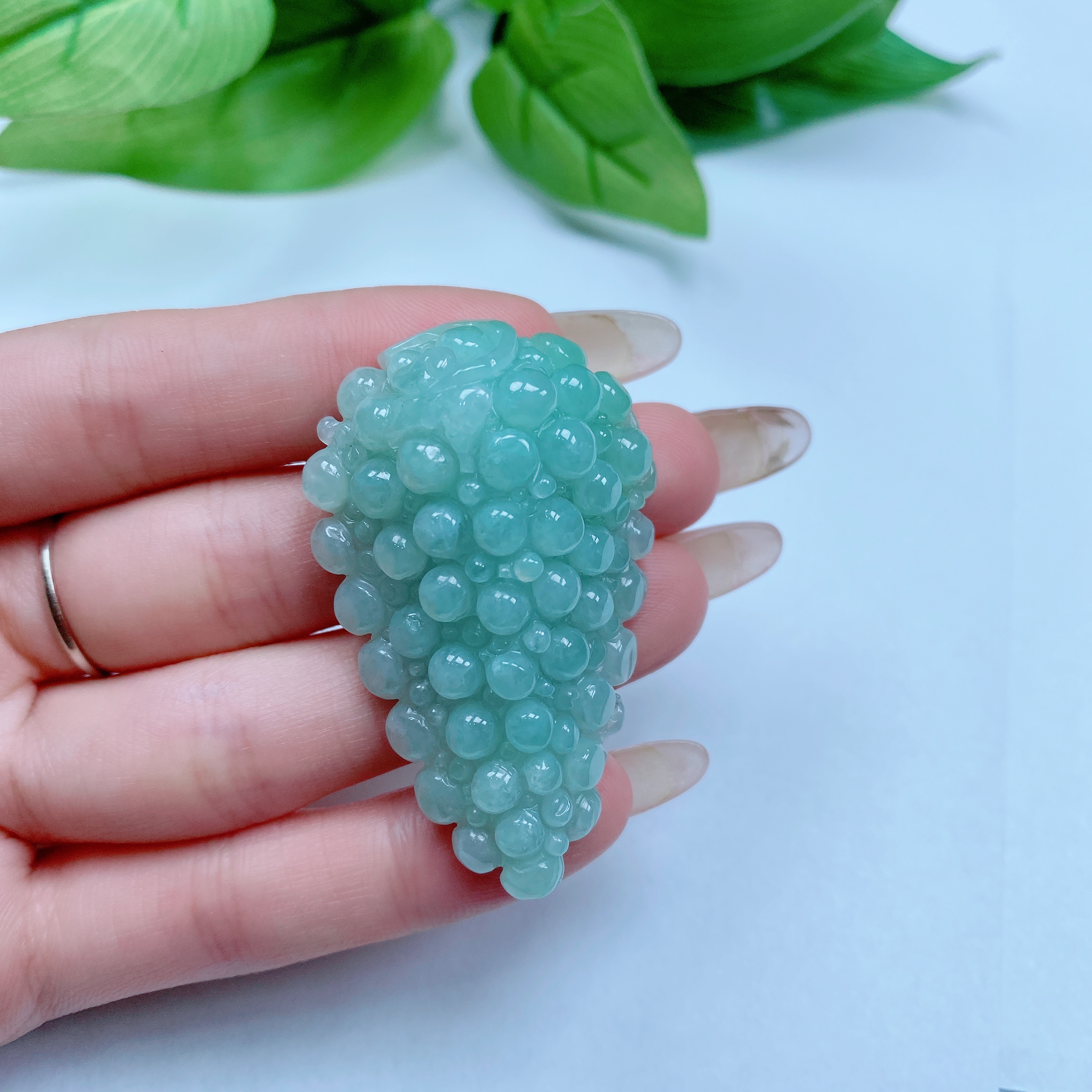 天然翡翠绿葡萄吊坠