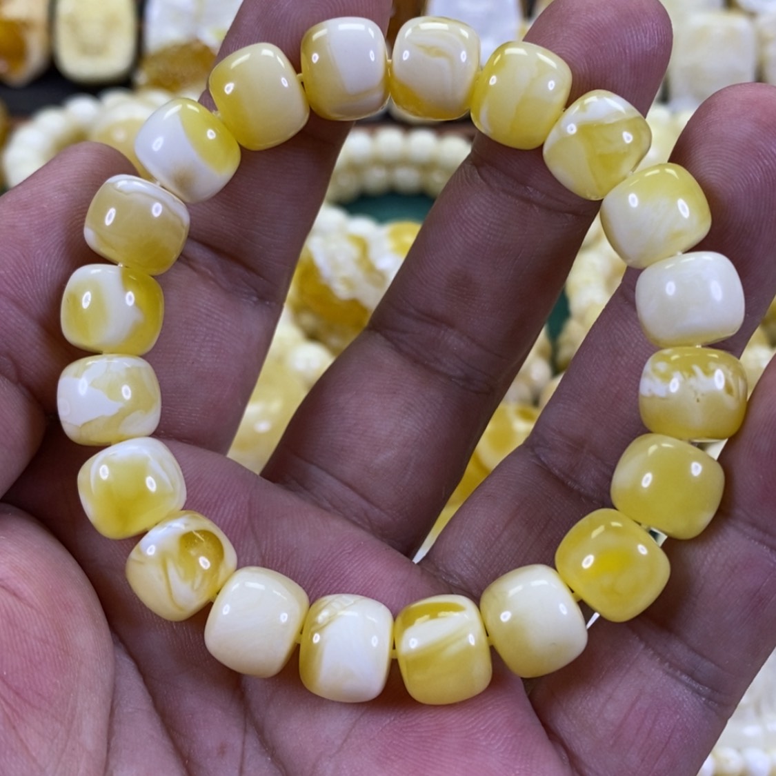 【闪购商品】琥珀裸石未镶嵌小****胖金瓷妖花老型手串