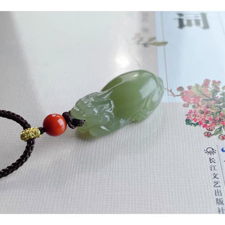 保真天然和田玉貔貅和田玉湖水色吊坠挂件男女同款精致项坠微色差
