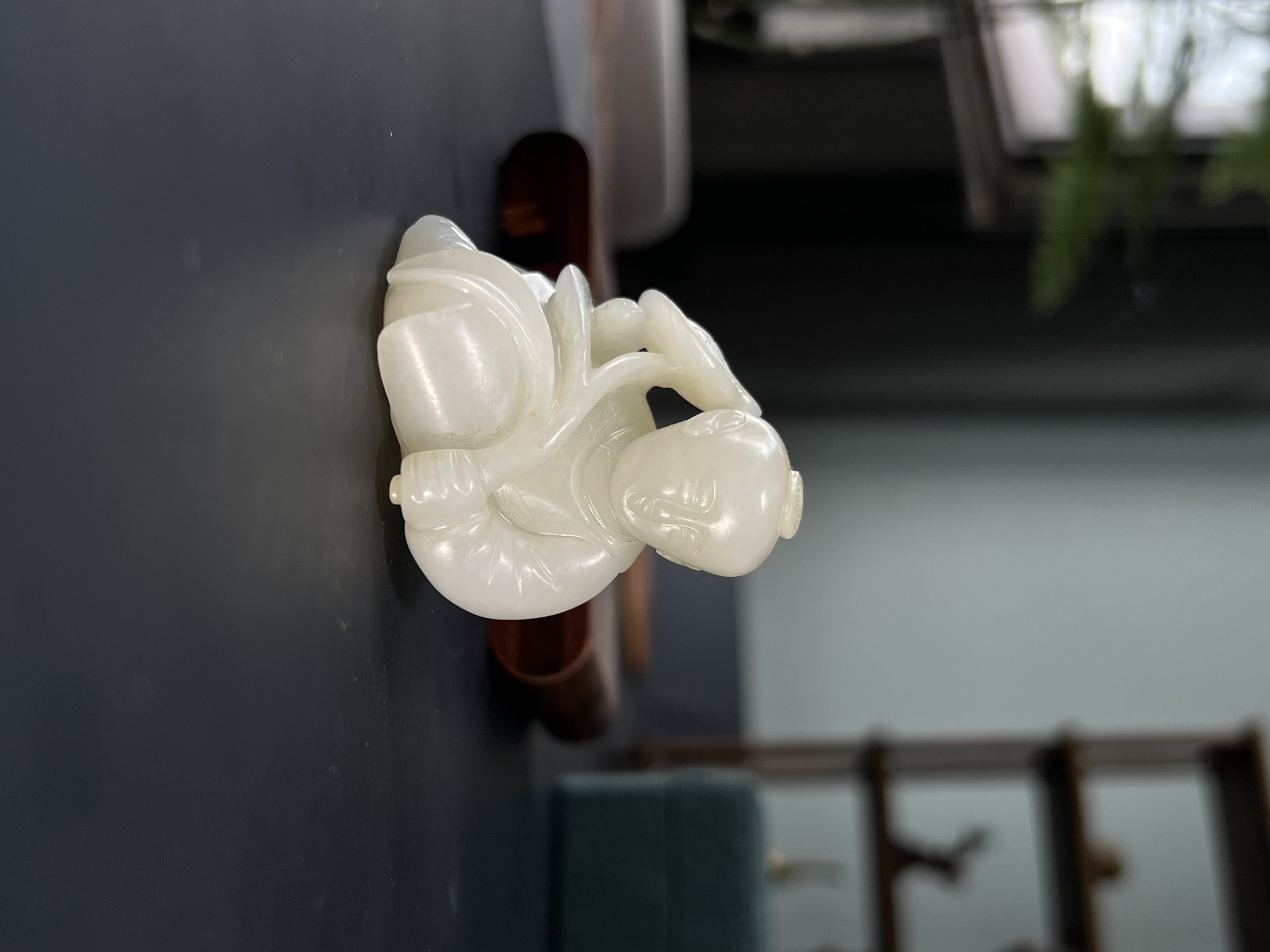 古玉收藏 和田白玉 中古持荷童子手把件 全品相