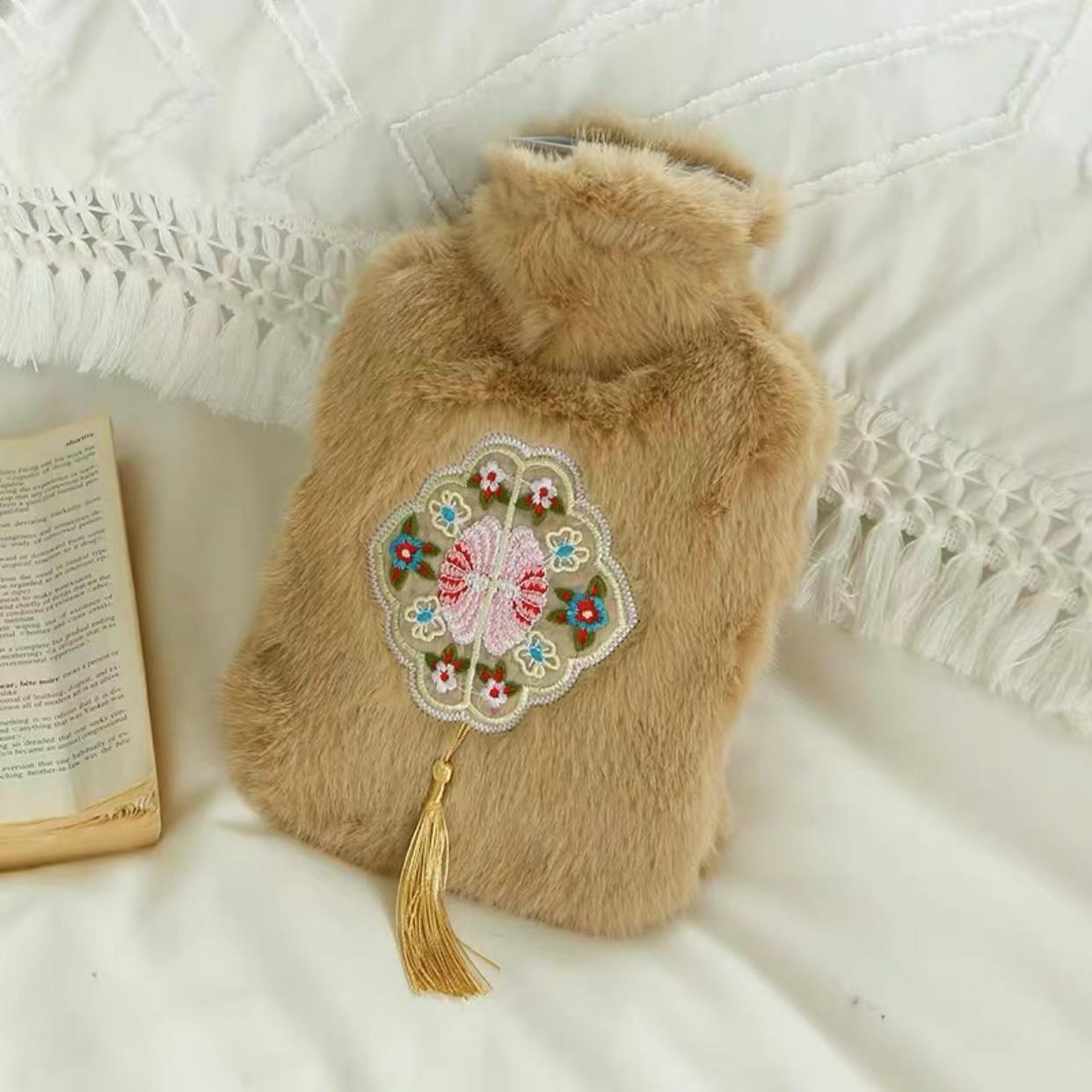 冬季国风暖水袋注水热水袋女学生便携加厚毛绒高颜值暖手宝暖肚