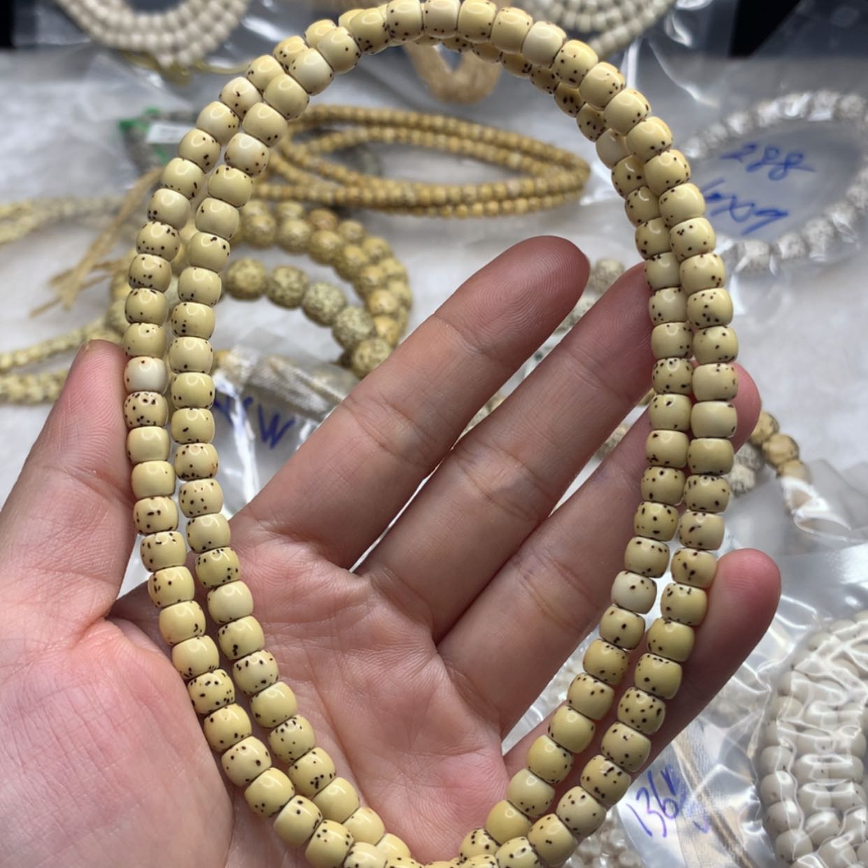 【闪购商品】星月菩提根雕?**y