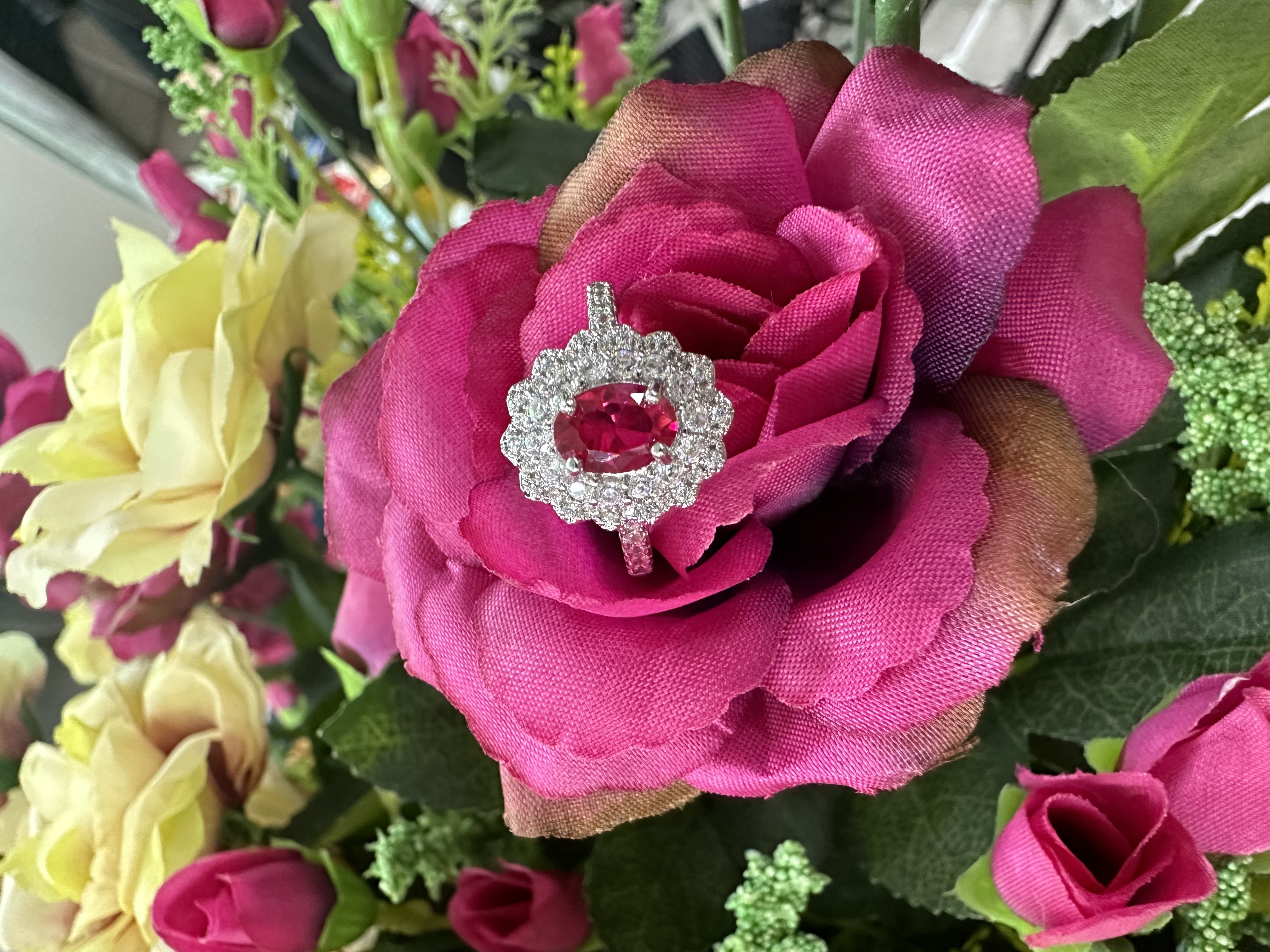 【聪聪珠宝】20630-红宝石满钻轻奢戒指