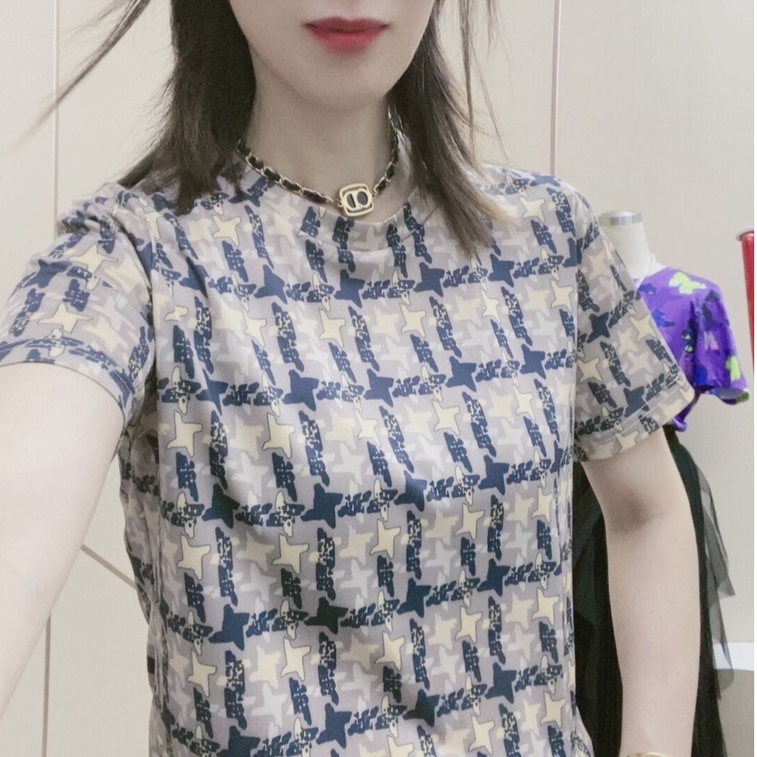 欧货短袖t恤女夏季2025新款体恤减龄洋气小衫女宽松菱形格子上衣T