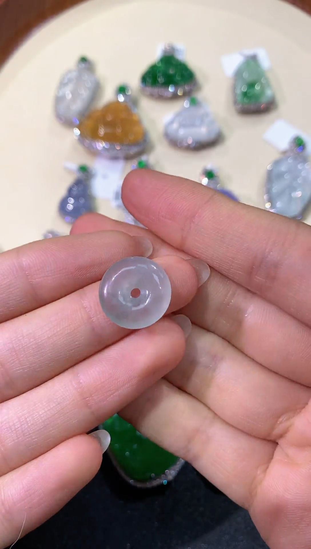 【闪购商品】翡翠颈饰未镶嵌颈饰