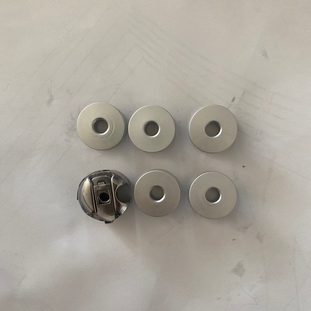 工业锁皮1个 锁芯5个