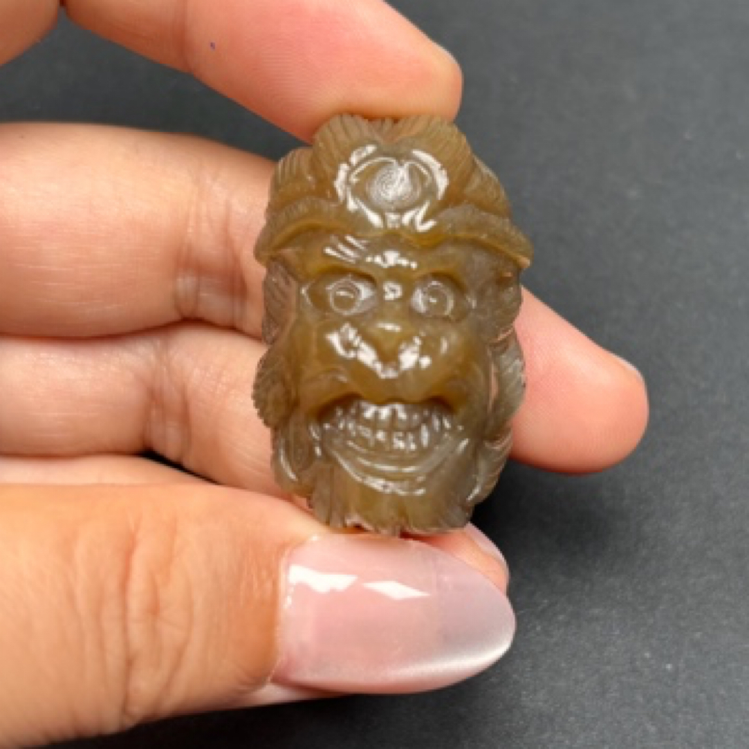 天然和田玉糖玉黑悟空纯手工精雕立体工艺大圣猴子生肖独特新颖